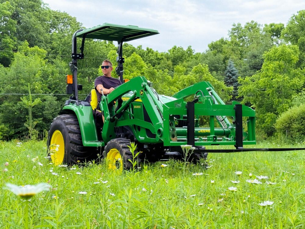 Universal Tractor Canopy in John Deere Green